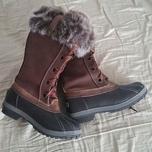 fur lined boots